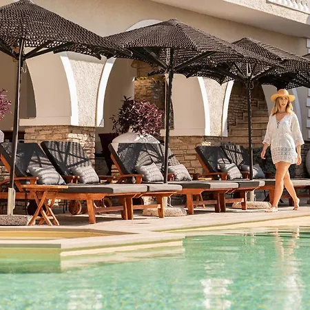 Ino Hotel & Suites-3